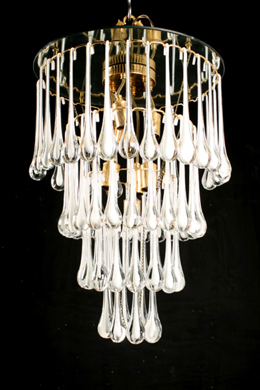 Lot 868 – mid-century modern three-tiered glass teardrop chandelier. Kamelot Auction House image.